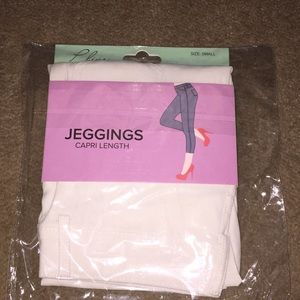Size Small white jeggings